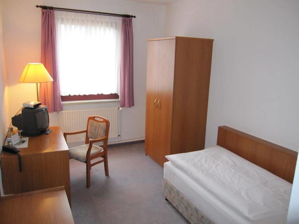 Hotel Am Kellerberg Trockenborn-Wolfersdorf Exterior photo